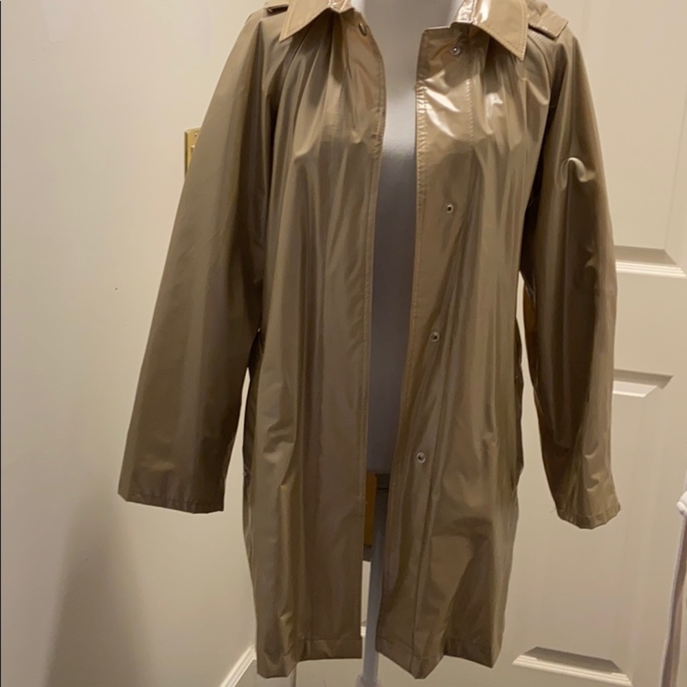 Totes Raincoat